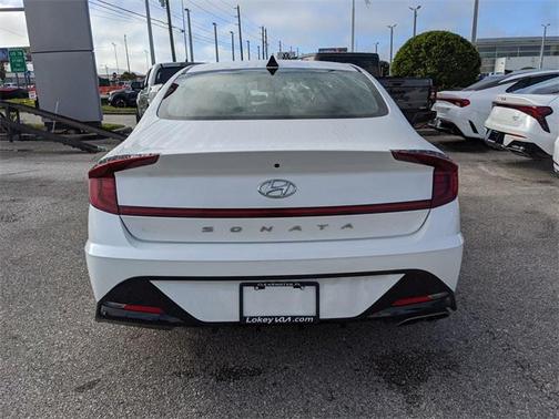 2022 Hyundai SONATA SEL