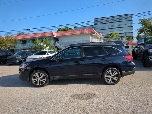 Dark Blue Pearl 2018 Subaru Outback 2.5i Limited