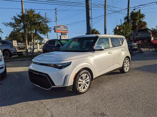 2023 Kia Soul LX