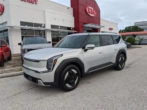 2026 Kia EV9 Light Long Range