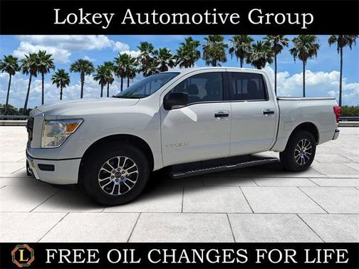 2024 Nissan Titan SV