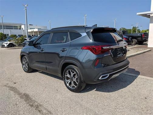 2022 Kia Seltos EX