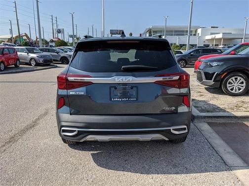 2022 Kia Seltos EX