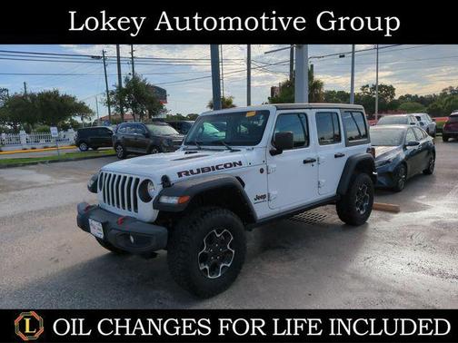 Bright White Clearcoat 2023 Jeep Wrangler Rubicon
