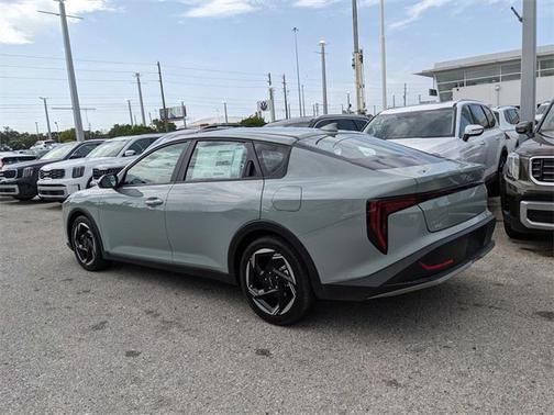 2025 Kia K4 EX