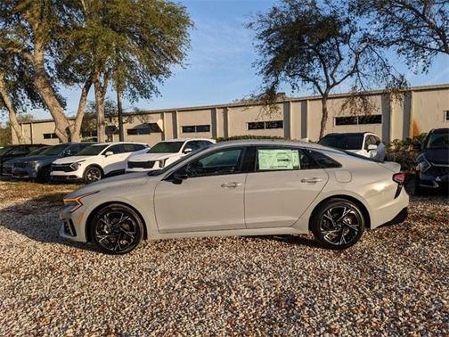 2025 Kia K5 GT-Line