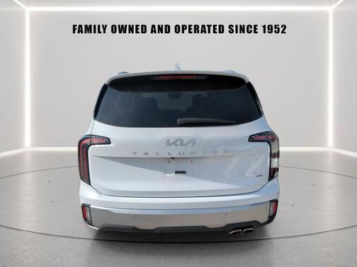 Glacial White Pearl 2023 Kia Telluride SX Prestige