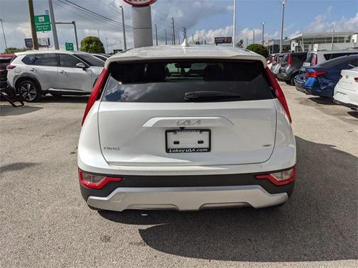 2023 Kia Niro LX