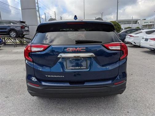 2023 GMC Terrain SLE