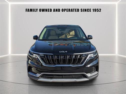 2023 Kia Carnival LX