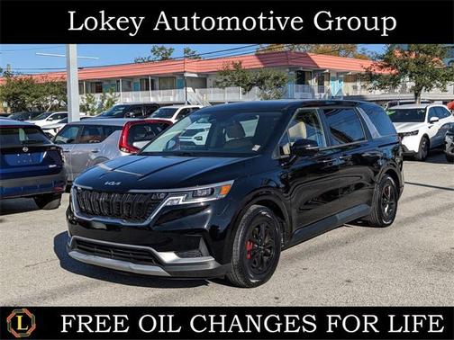 2023 Kia Carnival LX