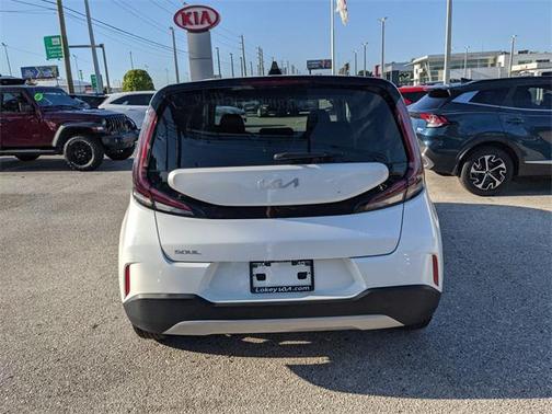 2023 Kia Soul LX