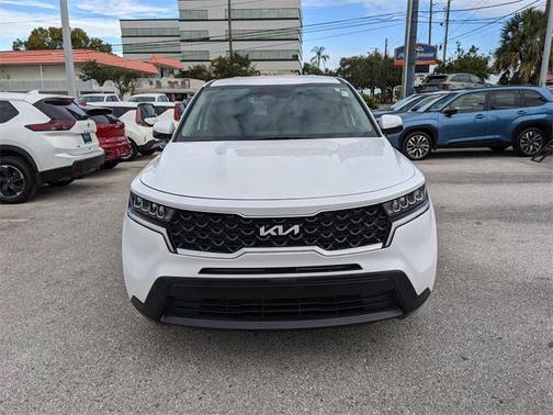 2022 Kia Sorento LX