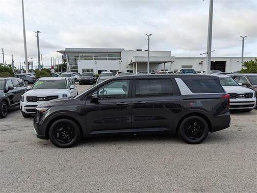 2025 Kia Carnival LXS