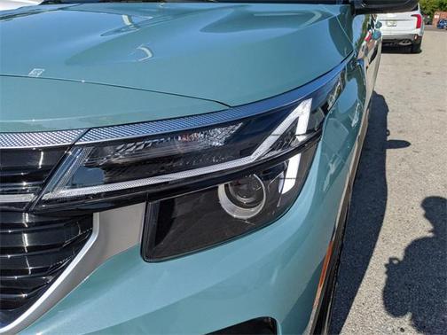 2025 Kia Seltos S