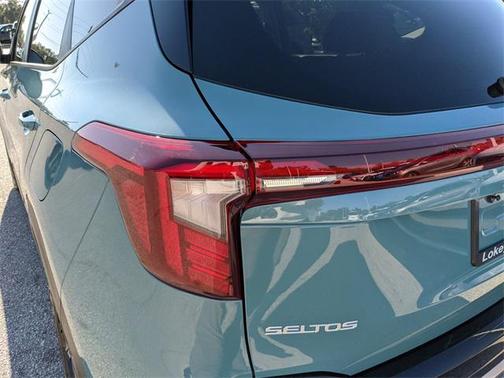 2025 Kia Seltos S