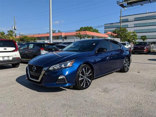 2021 Nissan Altima SR VC-Turbo FWD