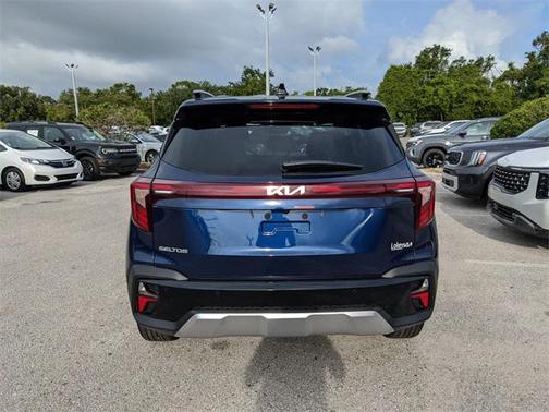 2025 Kia Seltos EX