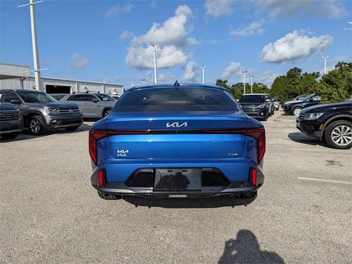 2025 Kia K4 GT-Line