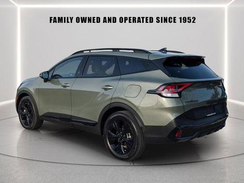 Jungle Green 2025 Kia Sportage Plug-In Hybrid X-Line