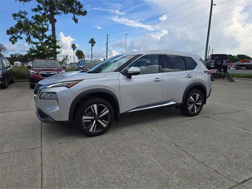 2023 Nissan Rogue SL