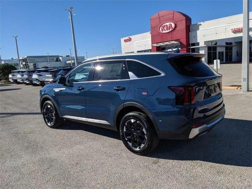 2025 Kia Sorento S