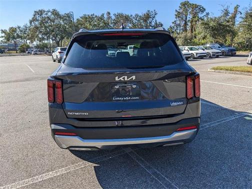 2025 Kia Sorento S