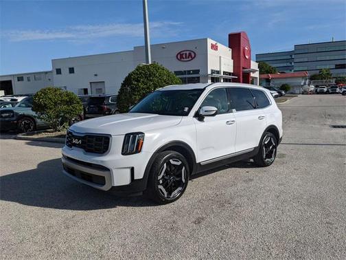 2023 Kia Telluride S