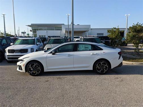 2025 Kia K5 GT-Line