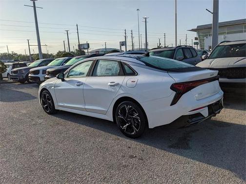 2025 Kia K5 GT-Line