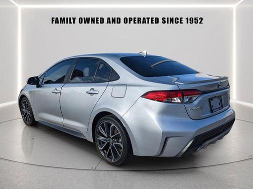 Classic Silver Metallic 2020 Toyota Corolla SE