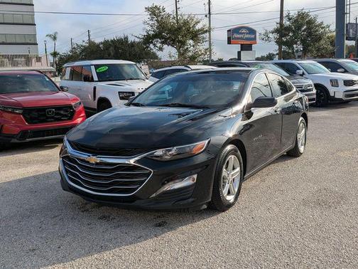 Mosaic Black Metallic 2022 Chevrolet Malibu FWD LT