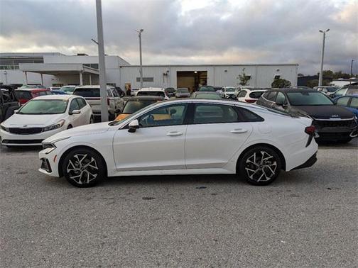 2025 Kia K5 EX
