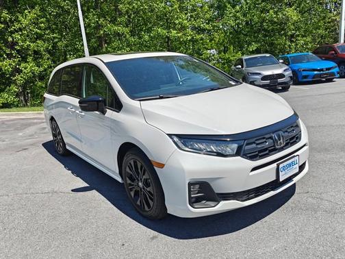 Platinum White Pearl 2025 Honda Odyssey