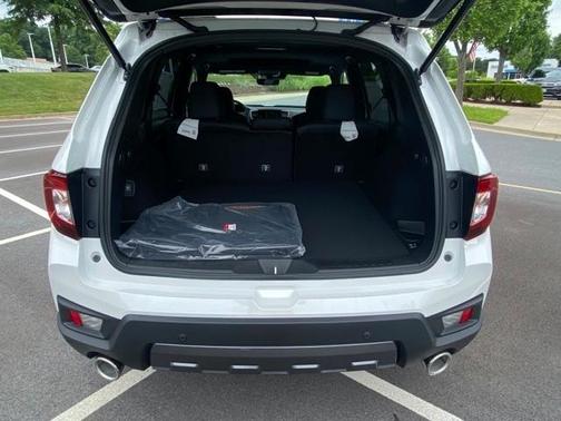 Platinum White Pearl 2022 Honda Passport TrailSport