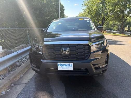Crystal Black Pearl 2025 Honda Passport