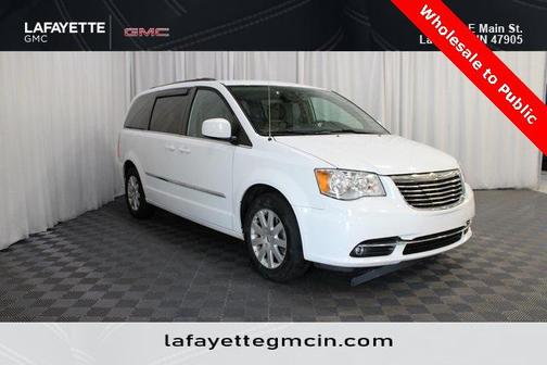 2016 Chrysler Town & Country Touring
