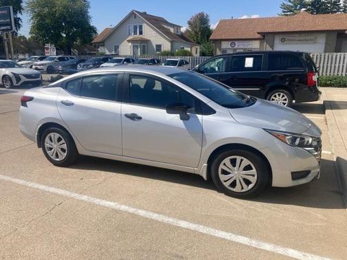 2023 Nissan Versa 1.6 S