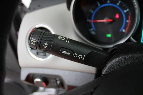 Silver Ice Metallic 2016 Chevrolet Cruze Limited LS