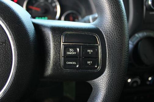 Pearl 2013 Jeep Wrangler Sport