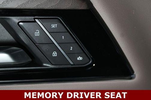 Glacier White Tricoat 2026 GMC Yukon XL Denali