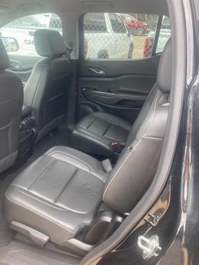 2023 GMC Acadia AWD SLT