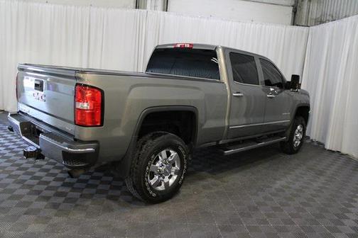 2017 GMC Sierra 2500 SLT