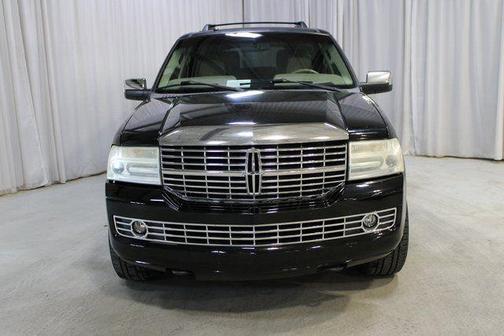 2008 Lincoln Navigator Base
