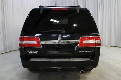 2008 Lincoln Navigator Base