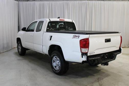 2017 Toyota Tacoma SR