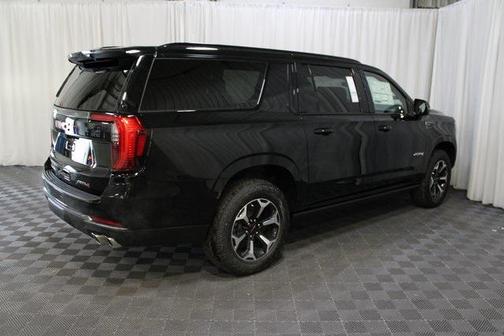 2026 GMC Yukon XL 4WD AT4