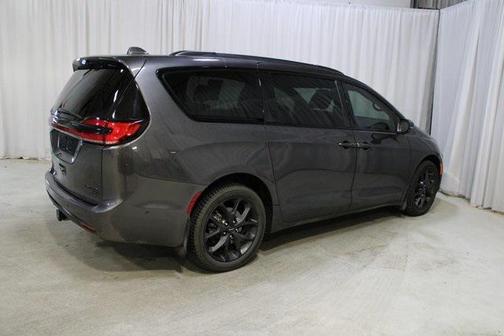 2021 Chrysler Pacifica Limited