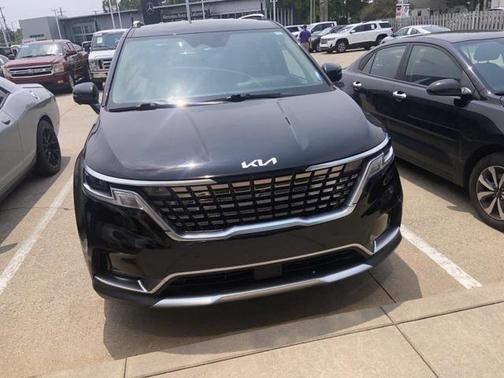 2022 Kia Carnival SX
