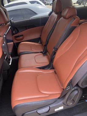 2022 Kia Carnival SX